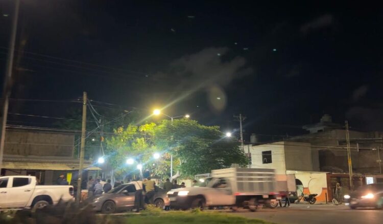 Vecinos de la Región 96 denuncian invasión de calles por culto religioso