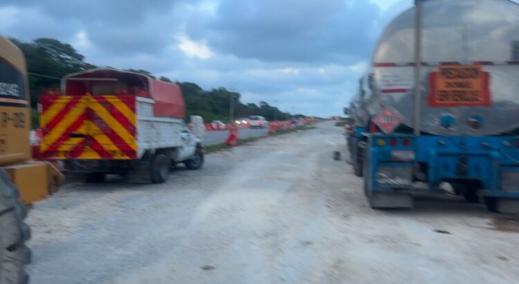 Zona del socavón de casi una década en la carretera Cancún-Playa del Carmen, por fin será reparado