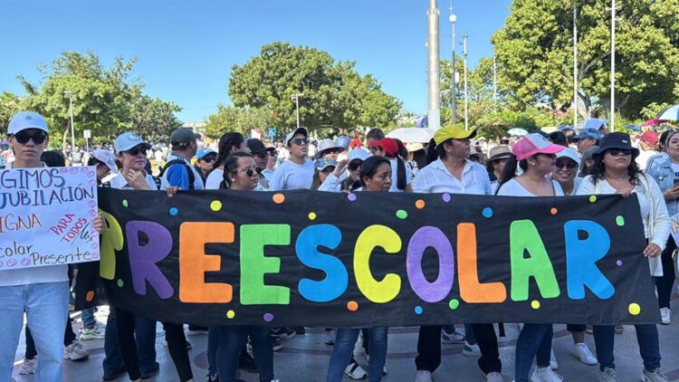 Diputado Eric Arcila convoca a maestros a dialogar por las reformas a la ley del Issste