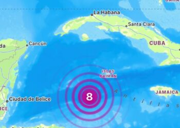 Fuerte sismo de magnitud 8 sacude el Caribe y se siente en Cancún