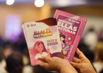 Impulsan el emprendimiento femenino en Cancún: Entregan tarjetas del programa “Ellas Facturan”