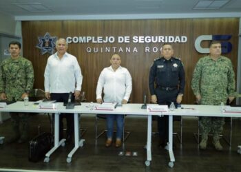 SSC asegura más de 1,700 dosis de droga y armamento en operativo semanal