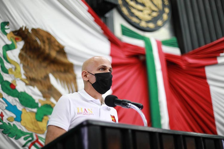 Hugo Alday impulsa reforma histórica para profesionalizar municipios