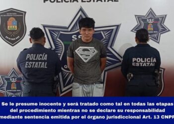 Detienen a hombre por agredir a policías tras persecución, intentó huir zigzagueando entre vehículos