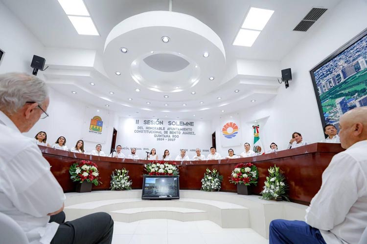 Cancún Celebra 55 Años de Grandeza, Ana Paty Peralta y Mara Lezama honran a los constructores del espíritu cancunense