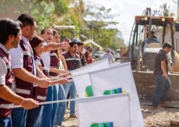Inicia pavimentación de calles en la Colonia La Veleta de Tulum