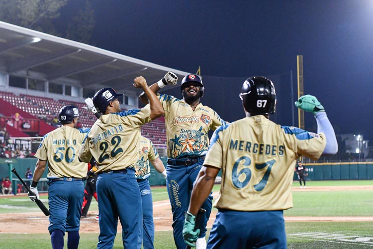 Voit y los Tigres rugen fuerte en el puerto jarocho