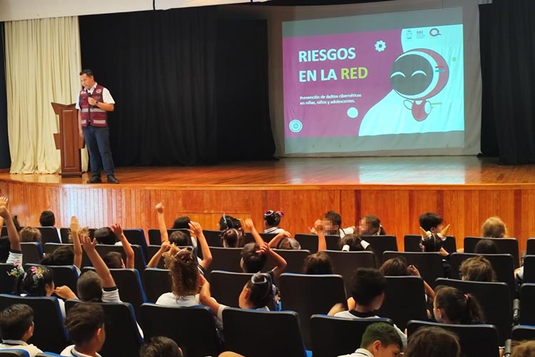 Refuerzan la seguridad digital con talleres de la SSC