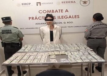 Mujer detenida en aeropuerto de Tulum: no declaró 88 mil dólares