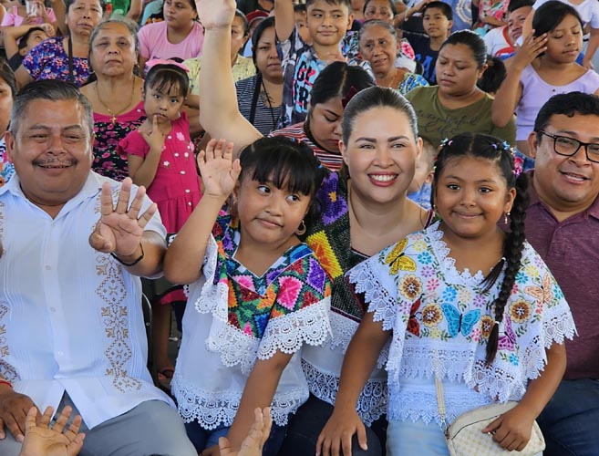 Niñas y niños, lo más importante que tiene México: Anahí González