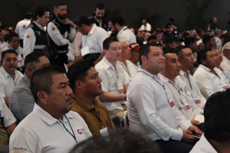 Isla Mujeres se prepara ante ciclones: fortalece estrategias de prevención en foro nacional