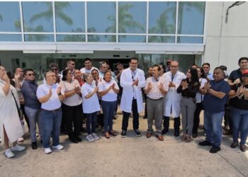 Delegados sindicales recorren el hospital del IMSS en Playa del Carmen para conocer servicios y áreas clave