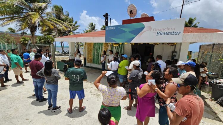 Agradecen a Anahí González la reapertura de Finabien en Xcalak