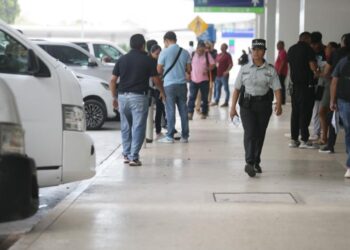 Cancún mantiene alto flujo aéreo con más de 500 operaciones programadas hoy