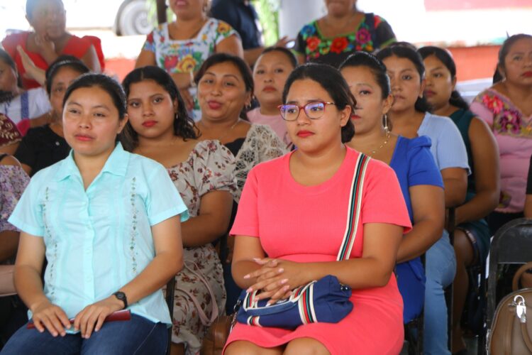Impulsan el autoempleo femenil en comunidades rurales