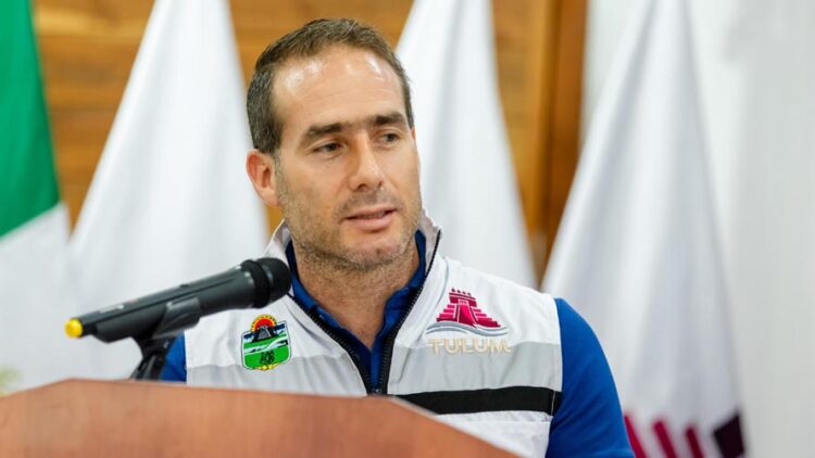 Inicia Diego Castañón ruedas de prensa semanales en Tulum