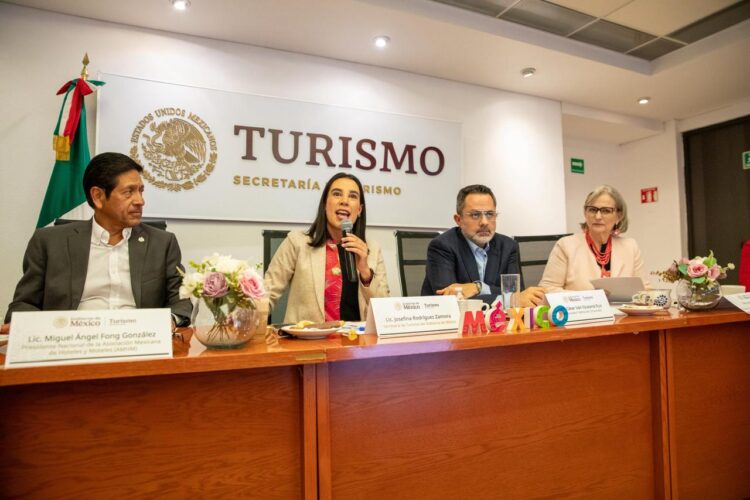 Sectur y Profeco impulsan alianza con hoteleros para fortalecer calidad turística