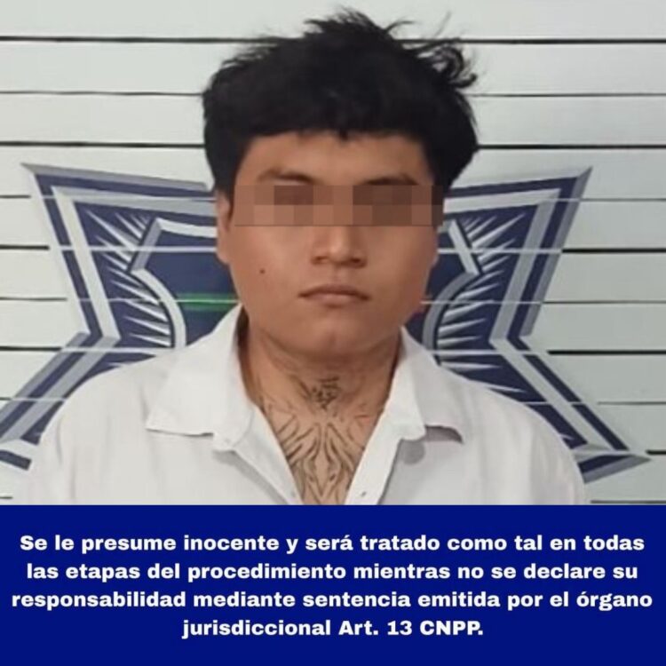 Al ver a los policías huye al traer consigo droga