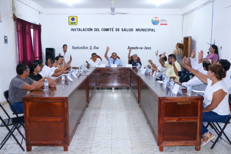 Instalan Comité de Salud en Lázaro Cárdenas para prevenir dengue y zika
