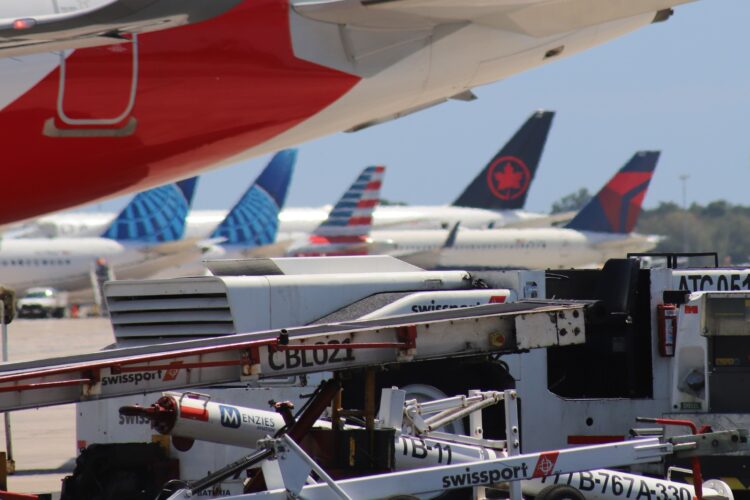 Por huelga de Air Canada este martes se cancelaron seis vuelos desde y hacia Cancún