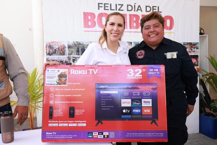 Reconocimiento a la labor del Cuerpo de Bomberos de Isla Mujeres