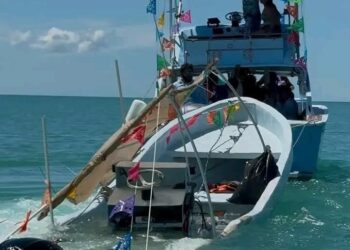 Se hunde embarcación tras procesión marítima a la virgen de la Caridad del Cobre