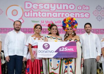 Cientos de personas se unen en Chetumal por la niñez con autismo