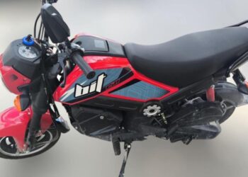 Policía Estatal y Marina aseguran droga y motocicleta en la SM 227