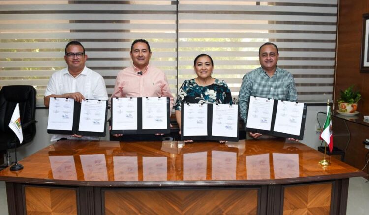 SEQ fortalece la formación docente con apoyo de la UPB y la UPQROO