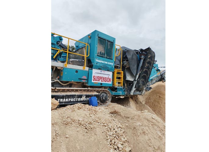 Isla Mujeres suspende operaciones de banco de materiales por alto riesgo