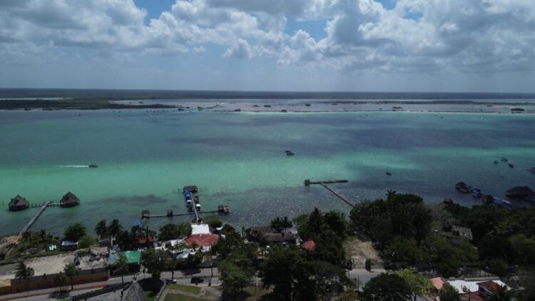 Tribunal revoca protección ambiental y abre paso a obra de Sedena en Bacalar