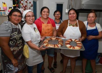 Capacitación en Isla Mujeres abre más oportunidades para las mujeres