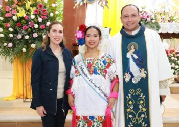 Isla Mujeres abre sus Fiestas Patronales con gran participación