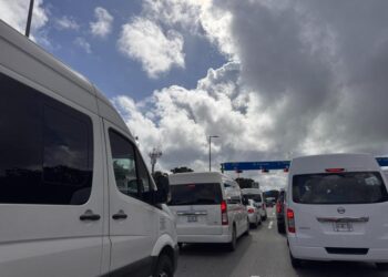 Cancún mantiene alta actividad aérea con 498 operaciones