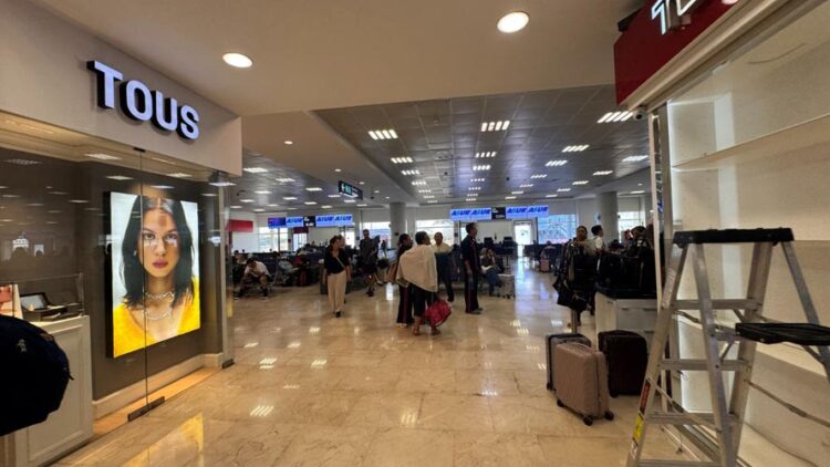 Intensa jornada de vuelos en el Aeropuerto Internacional de Cancún