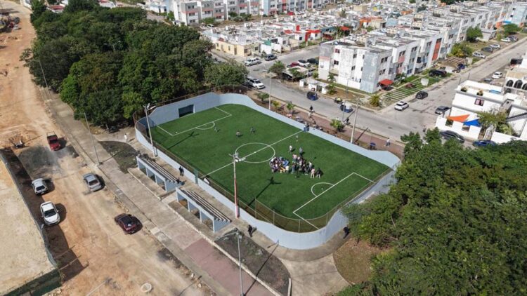Entregan nueva cancha en Arcos Paraíso