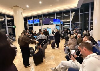 Aeropuerto Internacional de Cancún proyecta una jornada de alta conectividad