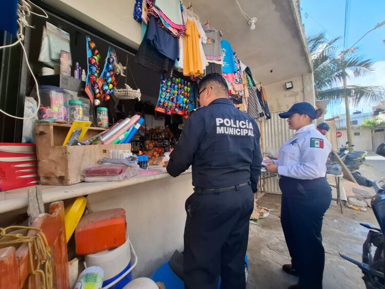 Seguridad refuerza cercanía con vecinos en Isla Mujeres