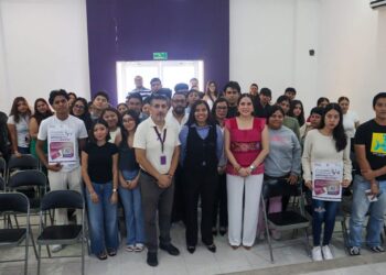 Magistrada del TEQROO dialoga con universitarios sobre derechos políticos de mujeres jóvenes