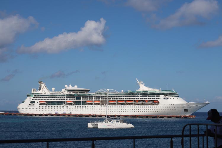 Crecen operaciones marítimas en Cozumel durante inicio de 2026