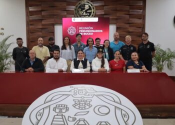 Gobierno de Playa del Carmen impulsa al sector de buceo en la economía local