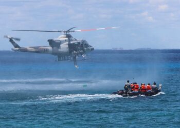 Guardia Nacional realiza curso de buceo de combate en Cozumel