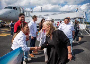 Cozumel revisa proyectos financiados por turismo de cruceros