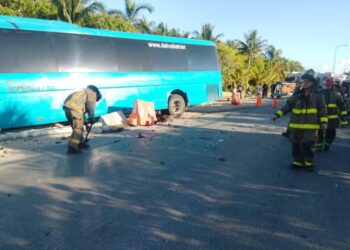Tragedia en carretera Isla Blanca rumbo a Costa Mujeres; fallece una persona en fuerte accidente