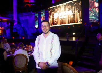 Grupo Xcaret recibe premios internacionales en IAAPA Honors 2026