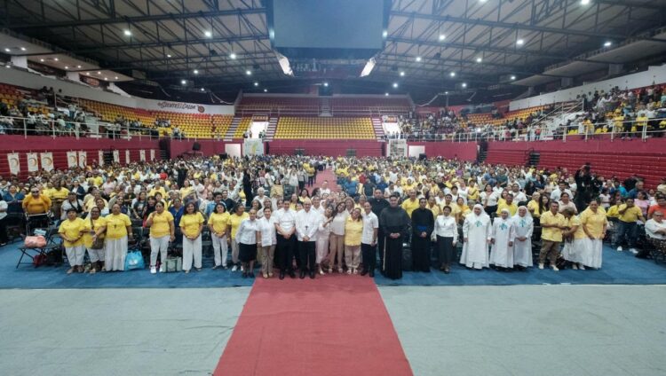 Más de 4 mil personas participan en el III Congreso Eucarístico Diocesano en Cancún
