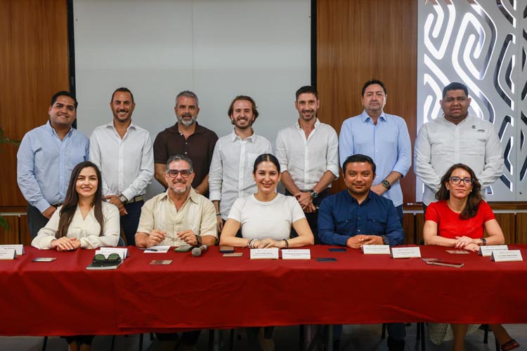 Gobierno de Playa del Carmen y sector turístico refuerzan alianza contra el sargazo