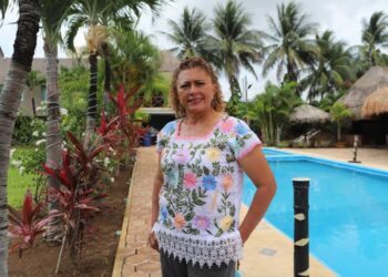 Rosy Zapata va por la dirigencia del sindicato de taxistas de Cancún