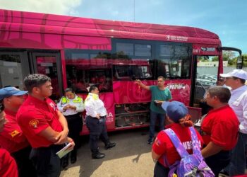 Capacitan a cuerpos de emergencia para atender incidentes con vehículos eléctricos