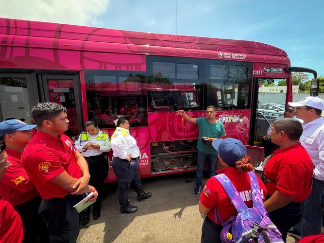 Capacitan a cuerpos de emergencia para atender incidentes con vehículos eléctricos